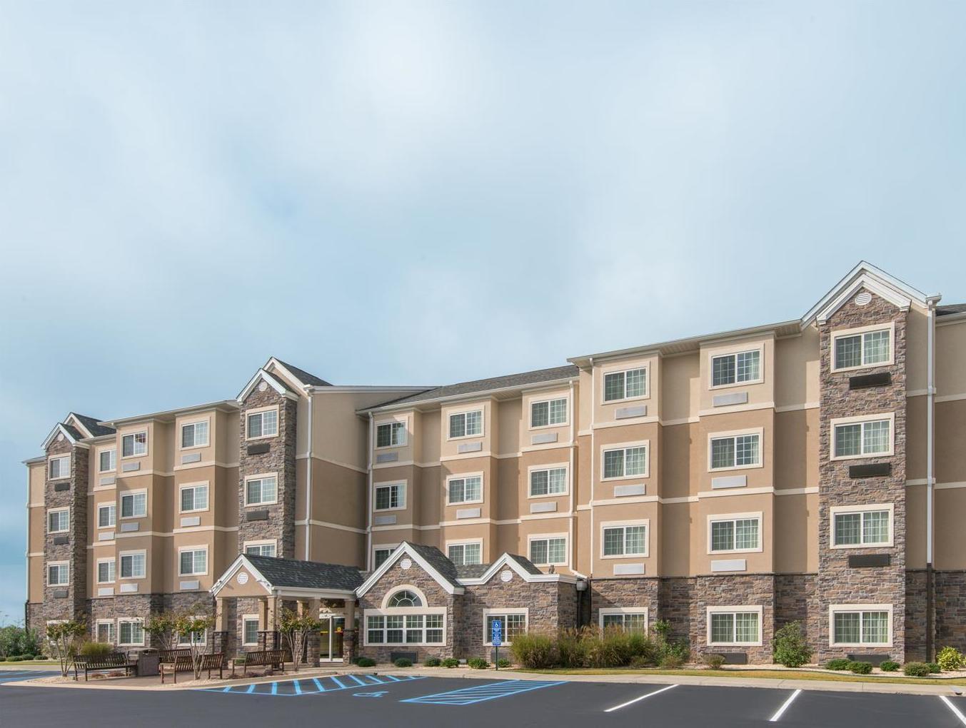 Microtel Inn And Suites By Wyndham Opelika Exteriér fotografie