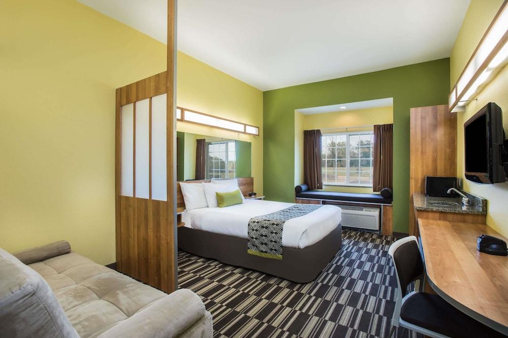 Microtel Inn And Suites By Wyndham Opelika Exteriér fotografie