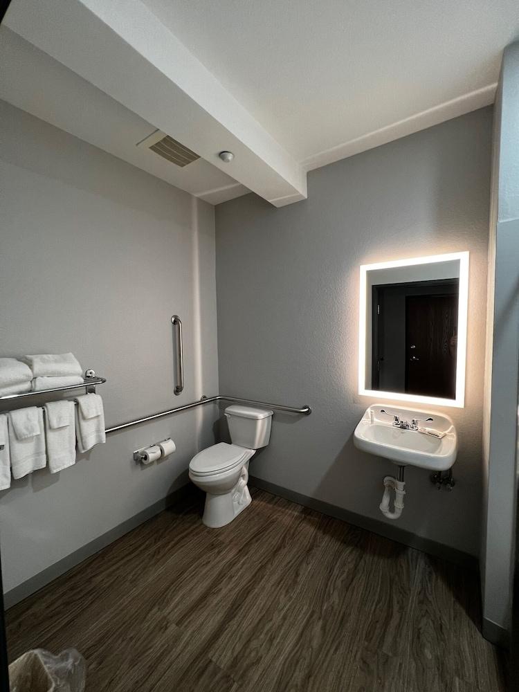 Microtel Inn And Suites By Wyndham Opelika Exteriér fotografie