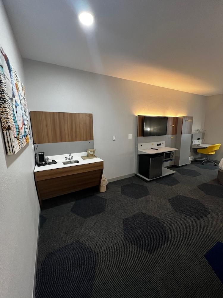 Microtel Inn And Suites By Wyndham Opelika Exteriér fotografie