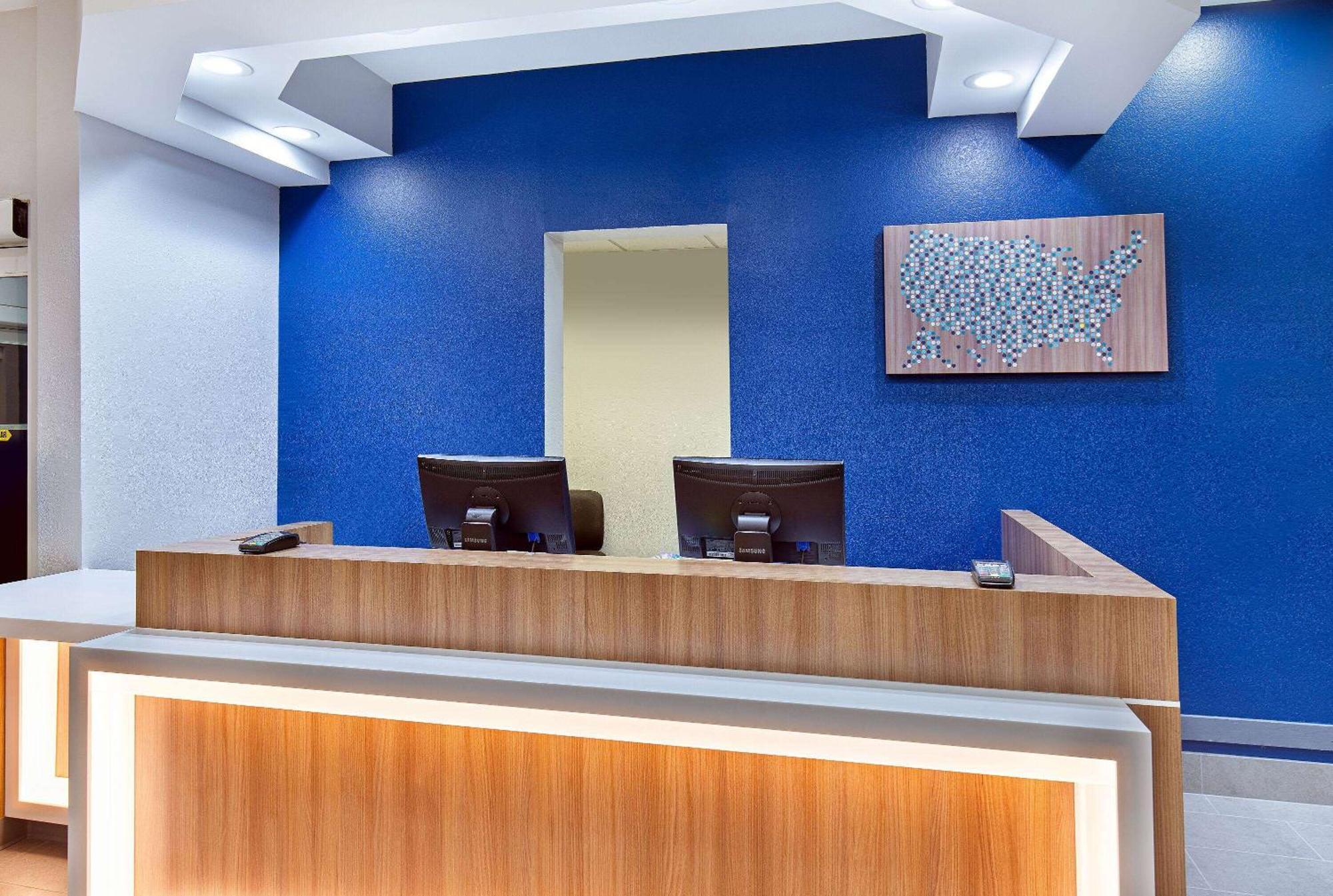 Microtel Inn And Suites By Wyndham Opelika Exteriér fotografie